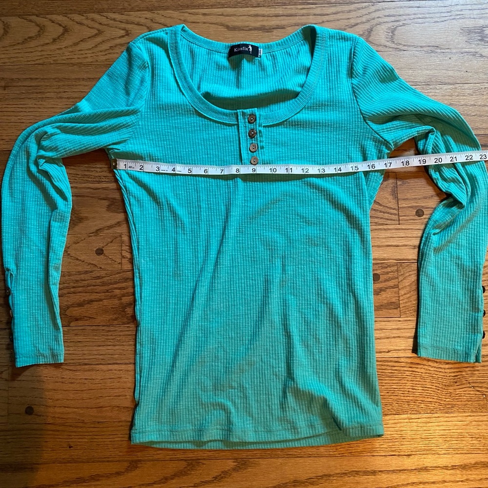 Kissfix Ribbed Button-Detail Henley - Picture 2 of 6